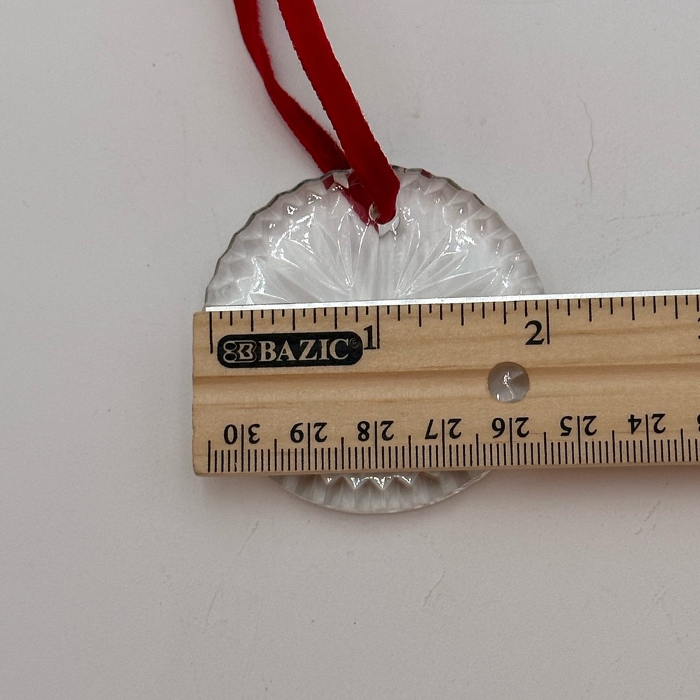 WATERFORD ROUND SNOWFLAKE ORNAMENT. - Picture 11 of 12